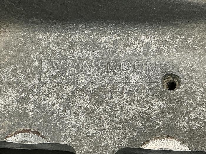 Used VAN DORN 301100