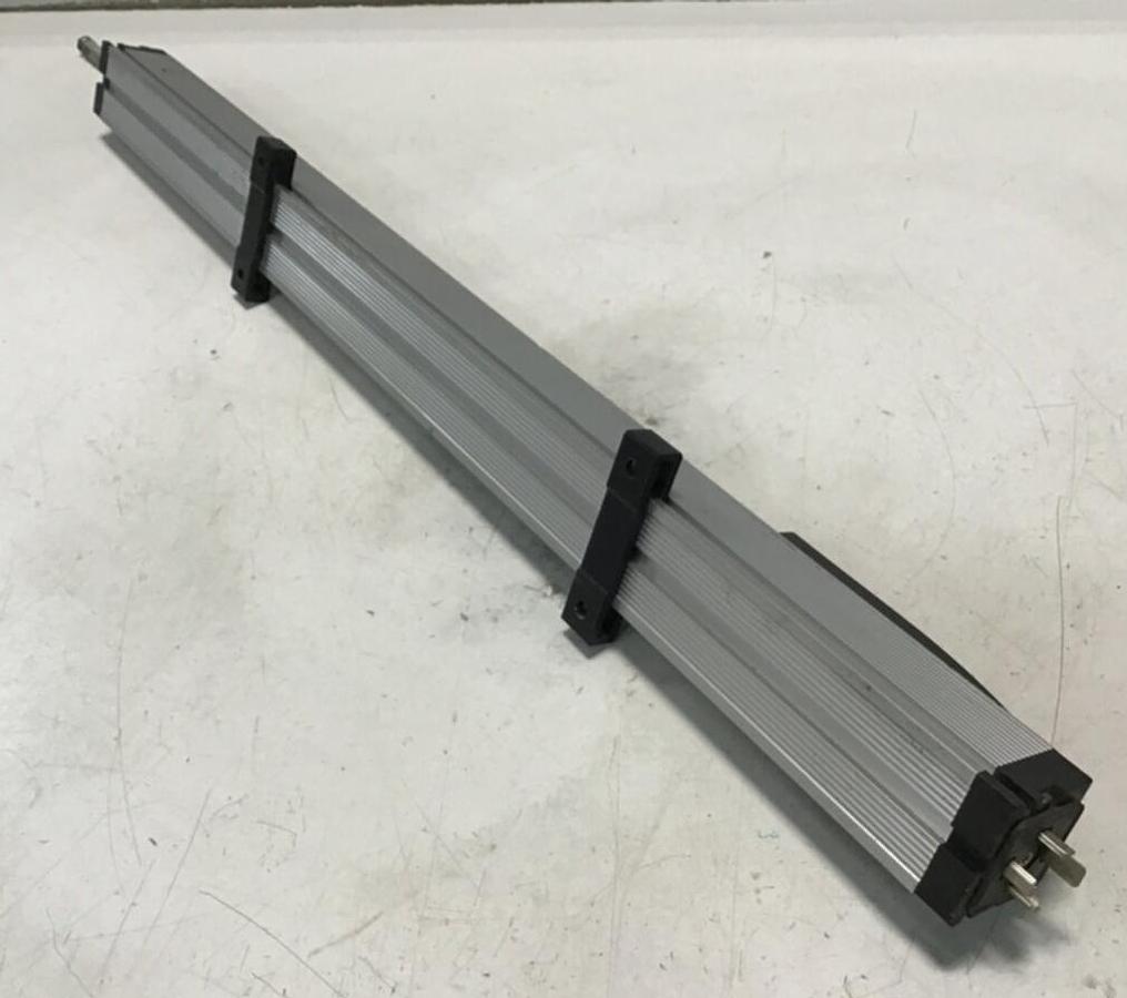 Used NOVOTECHNIK Linear Transducer TLH450 USED 