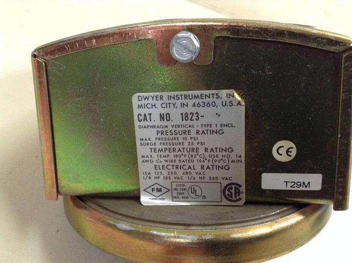 Used DWYER Pressure Switch 1823 #67714