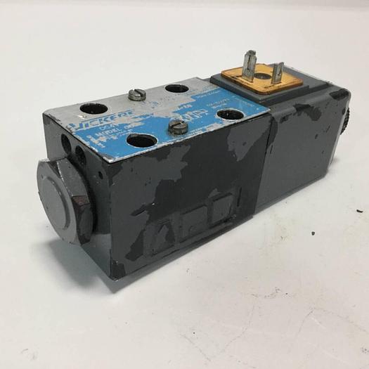 Used VICKERS Valves DG4V-3-2AL-M-U-HL7-60 #92323