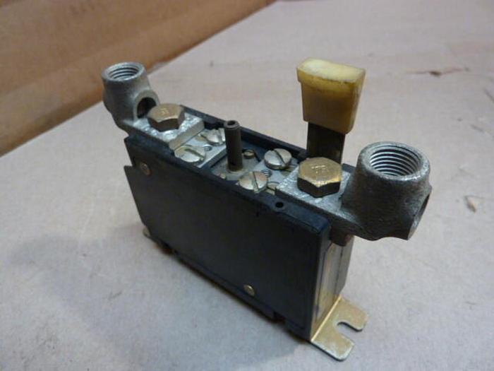 Used ALLEN BRADLEY Overload Relay 815-DOV4 SER K #29973