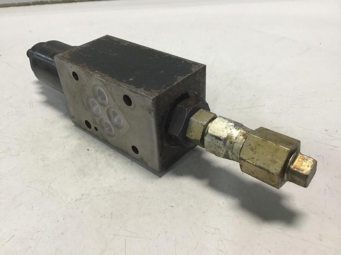 Used VICKERS DGMX2-3-PP-BW-S-40 Valve Used #142013