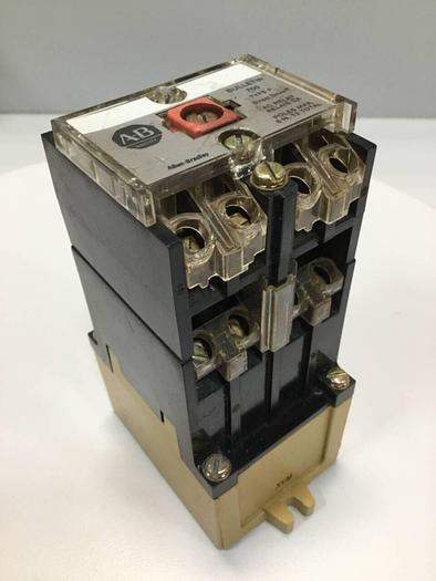 Used ALLEN BRADLEY AC Relay 700-P800A1 SER D #92987