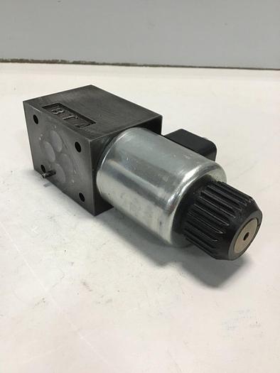 Used BOSCH Valve 081WV06P1V1068WS024/00D51 USED