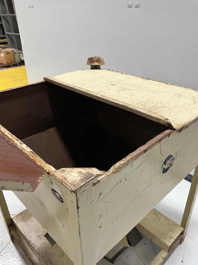 Used MATERIAL HANDLING 47 x 47 x 56 Surge Bin / Needs Pics