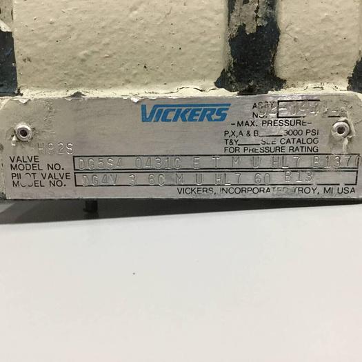 Used VICKERS Valve DG4V-3-6C-M-U-HL7-60-B13 Used