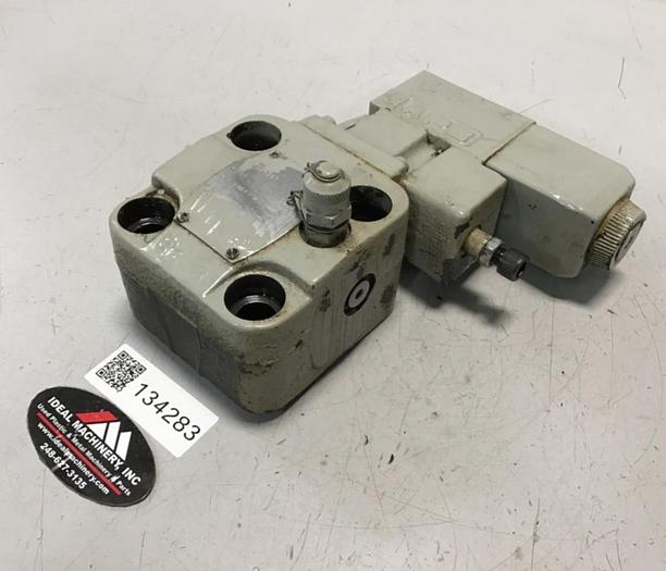 Used VICKERS Valve CG5060AFMUHL7110 #134283
