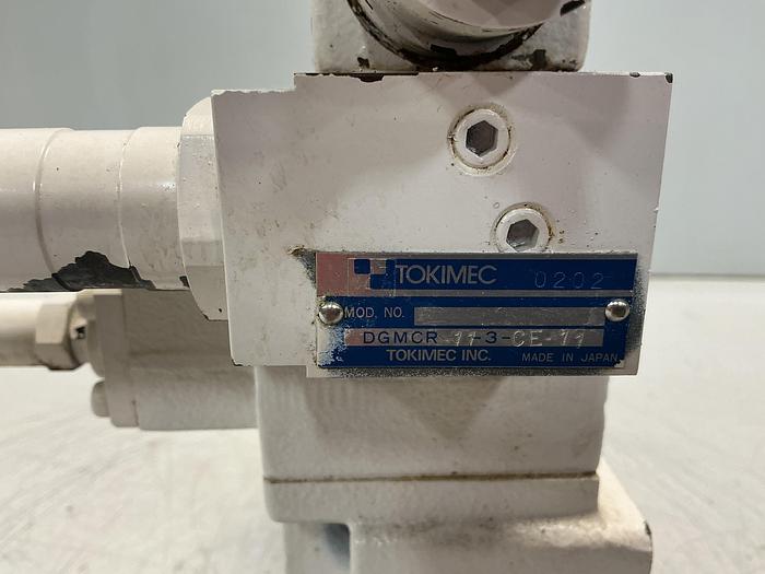 Used TOKIMEC DG4VS-3-0C-M-P7-H-7-P12-52