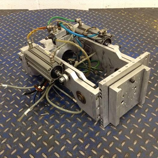 Used SEPRO ROBOTIQUE End Arm Tooling PIP 3061 BZ Used