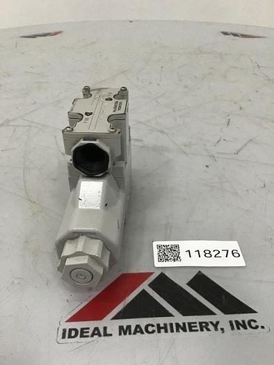 Used UCHIDA Rexroth Valve 4WE6X19-60M0/AG24NPS-860-0 #118276