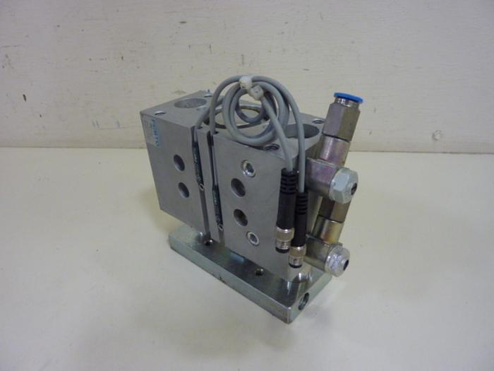 Used FESTO Pneumatic Cylinder DFM-40-25-P-A-GF #57353