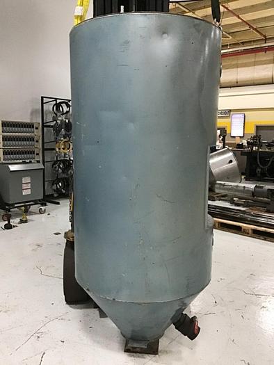 Used CONAIR FRANKLIN 735 LB Capacity Drying Hopper w/ Shutoff 1805390400 Used