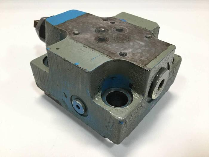 Used VICKERS Hydraulic Valve CVCS25C1S2W24510AP10 #98913