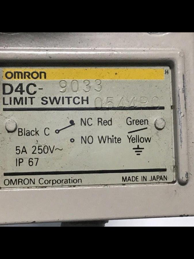 Used OMRON Limit Switch D4C-9033 USED