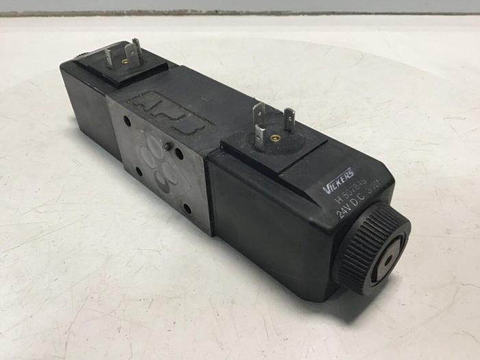 Used VICKERS Valve DG4V-3S-33C-M-U-H5-60 #132118