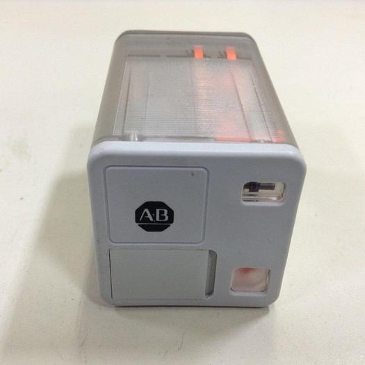 Used ALLEN BRADLEY Relay 700-HA32Z24-4 SER B #76336