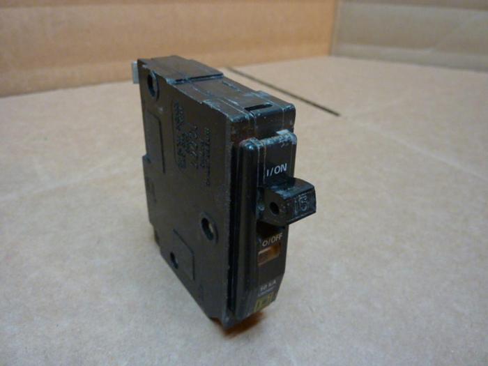 Used SQUARE D 15 Amp Circuit Breaker QO115 #27754