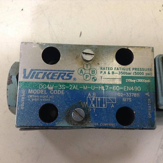 Used VICKERS Directional Valve DG4V-3S-2AL-M-U-HL7-60-EN490 #80181