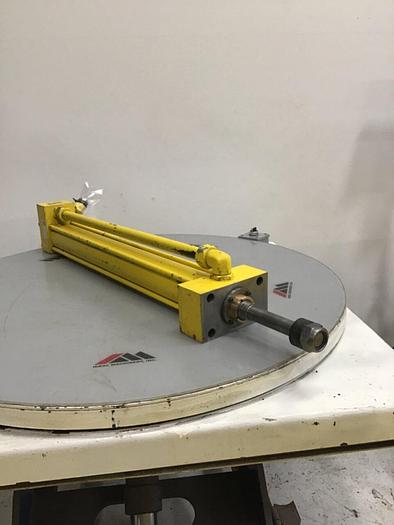 Used PARKER Clamp Cylinder CJJ2HTS33A Used