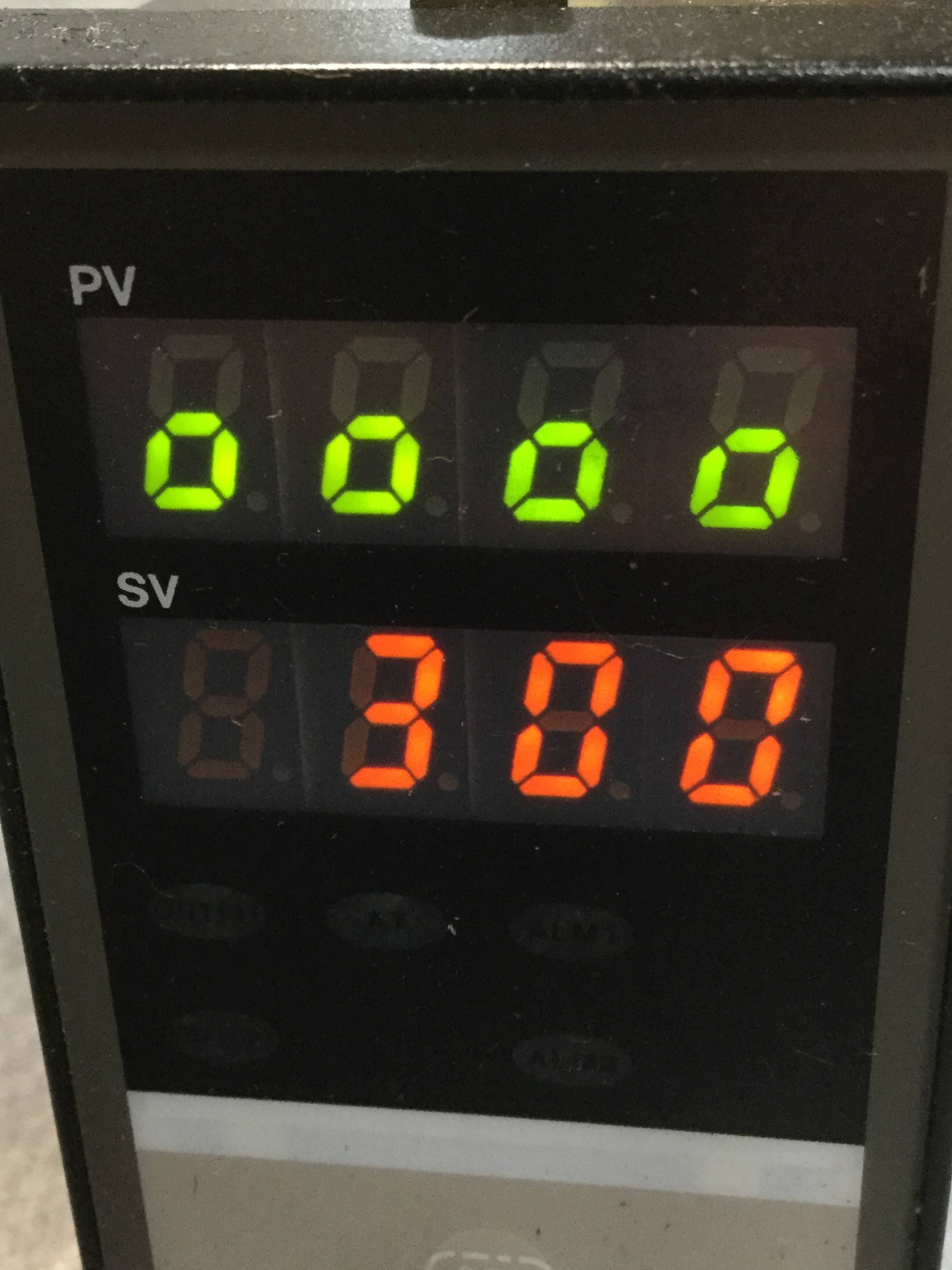 Used RKC Temperature Control REX-C400FK03VNN USED