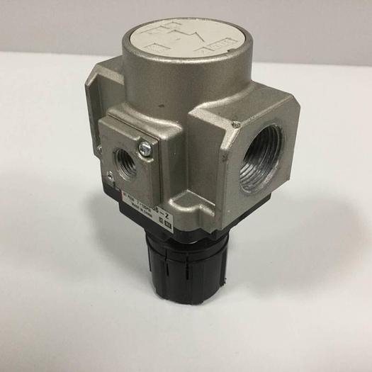 Used SMC Regulator AR40-N06-Z #90374