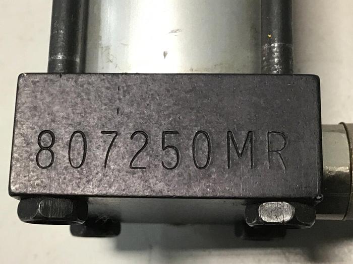 Used DESTACO Pneumatic Clamp Cylinder 807250MR #115247