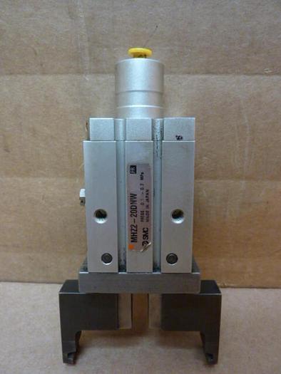 Used SMC Gripper MHZ2-20DNW #27399