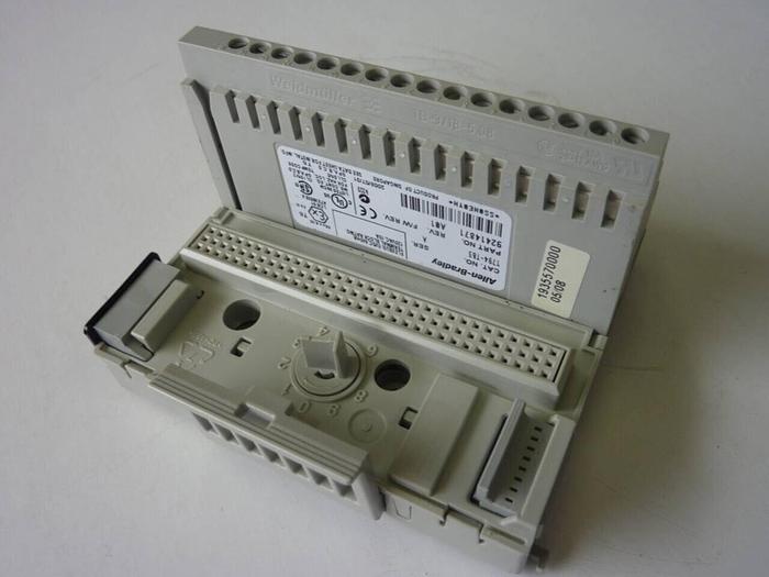 Used ALLEN BRADLEY I/O Module 1794-OB16 SER A #50500