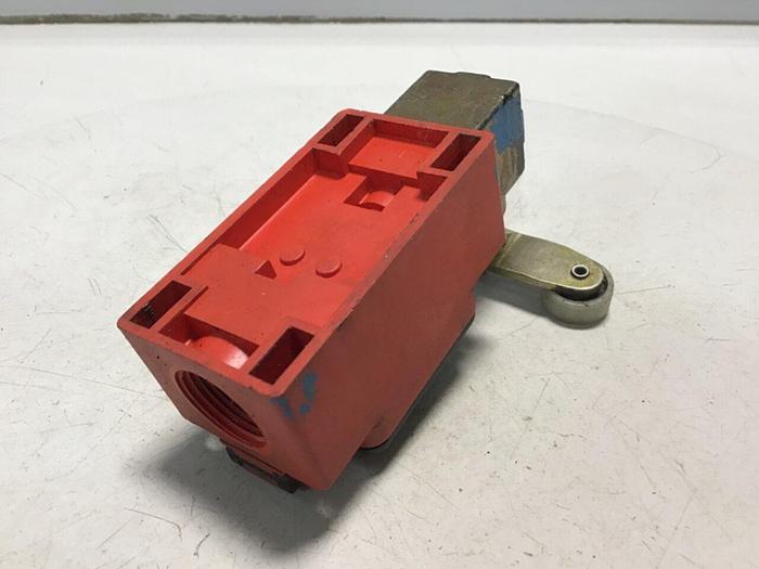 Used BERNSTEIN Limit Switch ENK-UV1Z AHS #121359