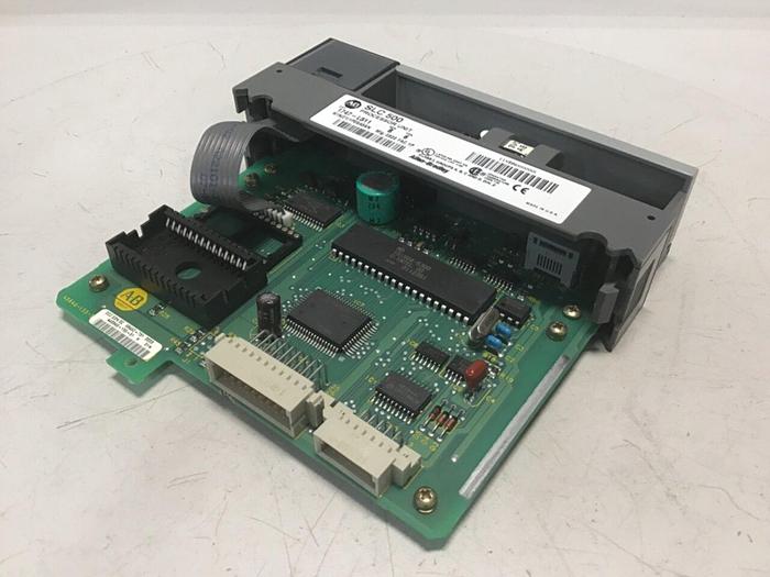Used ALLEN BRADLEY 5/01 Processor Unit 1747-L511 SER B #127731