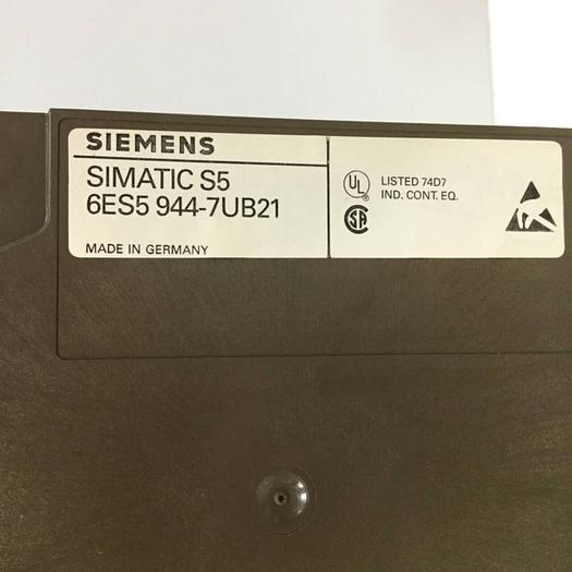 Used SIEMENS CPU Module 6ES5 944-7UB21 Used