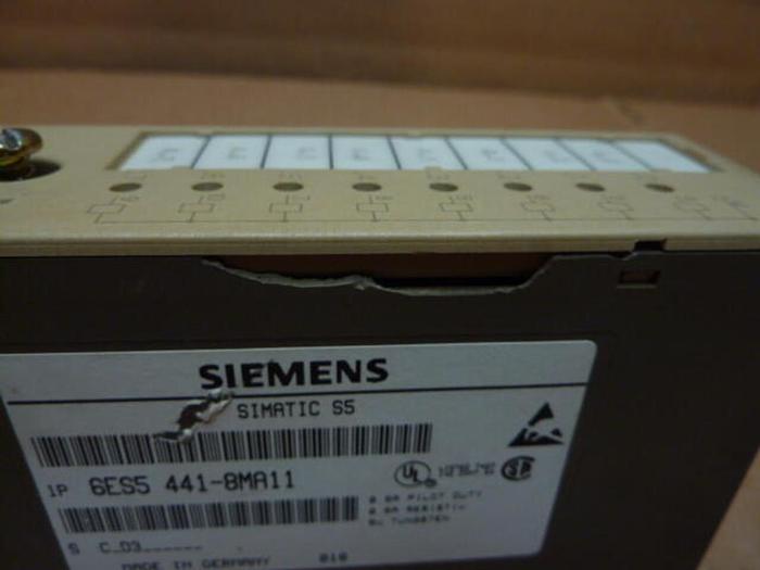 Used SIEMENS Digital Output Module 6ES5 441-8MA11 Used