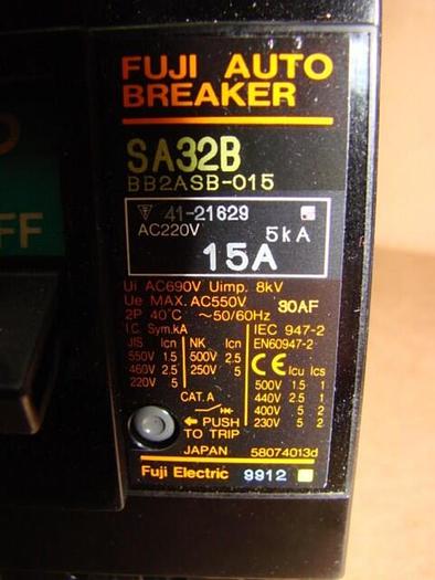 Used FUJI ELECTRIC 15 Amp Circuit Breaker SA32B-15 #21302