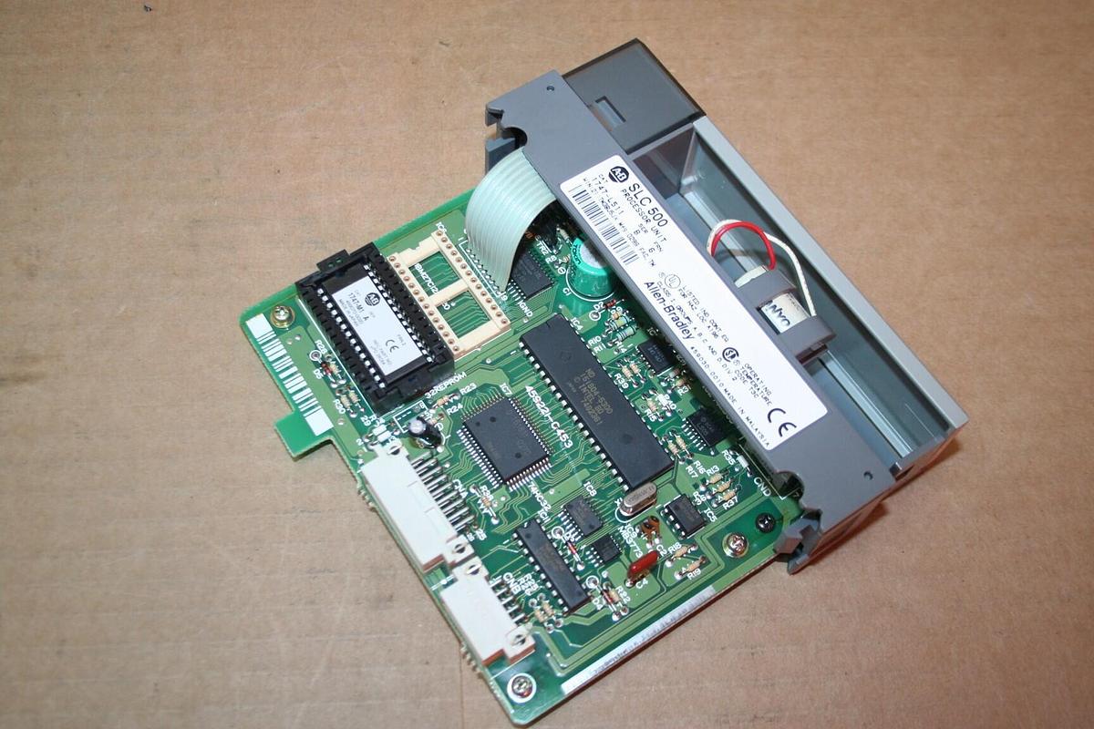 Used ALLEN BRADLEY 5/01 Processor Unit 1747-L511 SER B Used