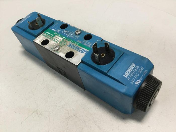 Used VICKERS Valve DG4V3SOCMUH560 #110415