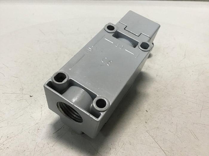 Used AUTOMATION DIRECT Limit Switch ABM2E52Z11 #121295