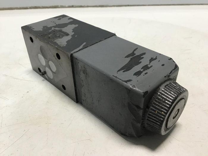 Used VICKERS Directional Hydraulic Valve DG4V322AMUHL760 Used