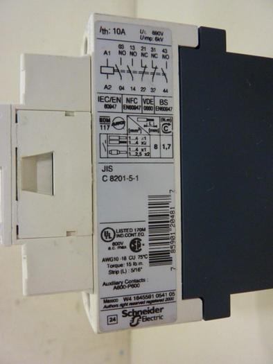 Used TELEMECANIQUE Relay CAD32BD #66597