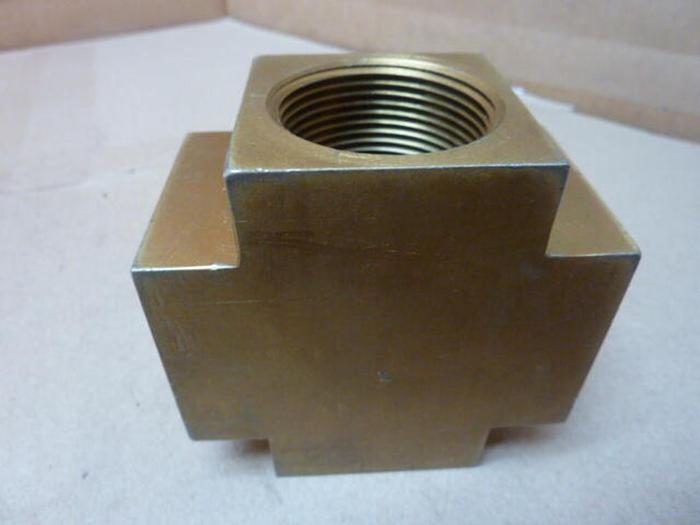 Used GENERIC 4 Way Connector CONN-4 #30713