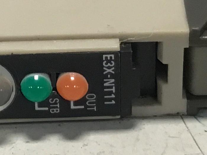 Used OMRON Photoelectric Sensor E3X-NT11 #128466