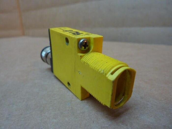 Used BANNER ENGINEERING Photoelectric Scanner SM312FVQD #21610