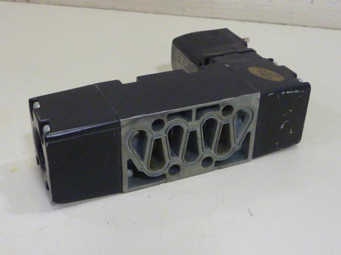 Used PARKER Pneumatic Valve 19114MS #61588