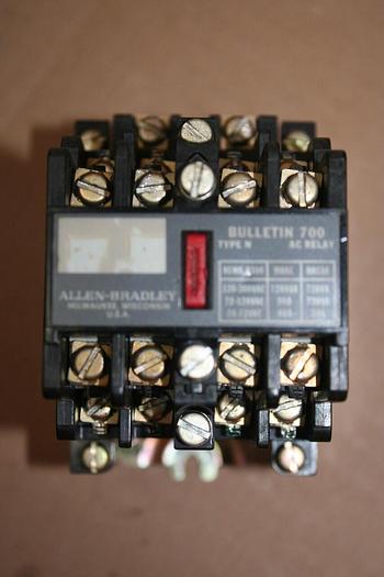 Used ALLEN BRADLEY AC Relay 700-N800A1 SER C #20768