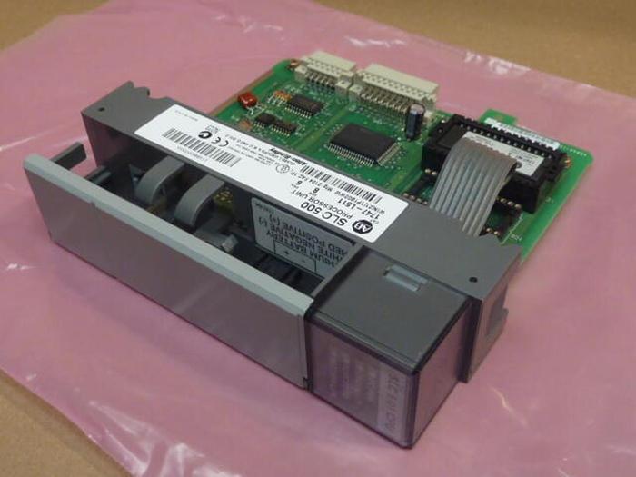 Used ALLEN BRADLEY 5/01 Processor Unit 1747-L511 SER B #36940