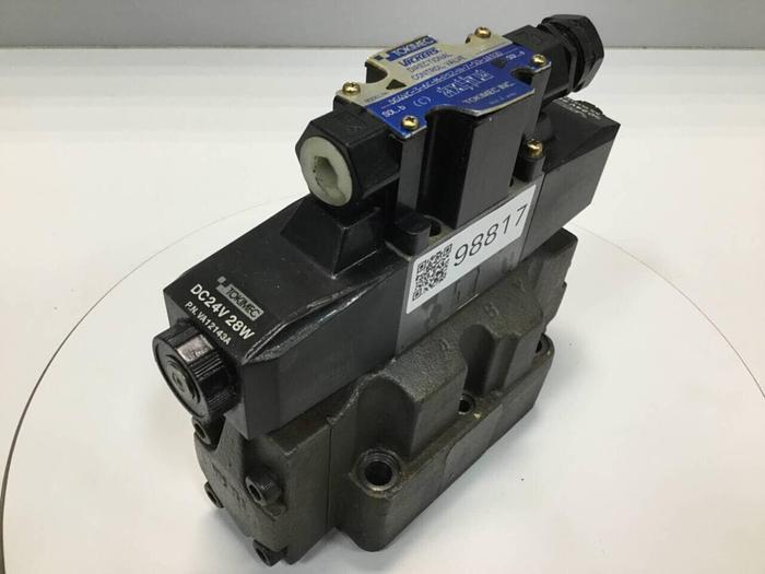 Used TOKIMEC VICKERS Valve DG3V-7-3C-E-T-10-JA8-SM15-7 USED