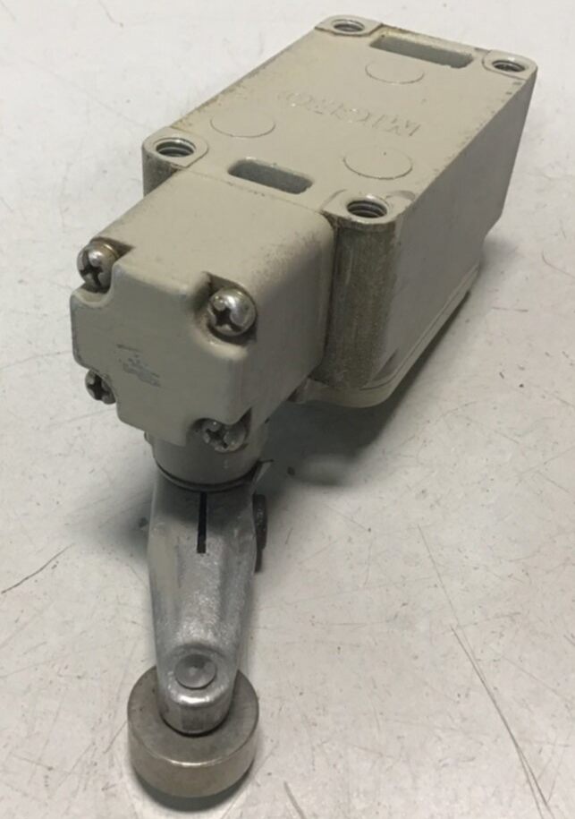 Used YAMATAKE Limit Switch 1LS-J500 USED