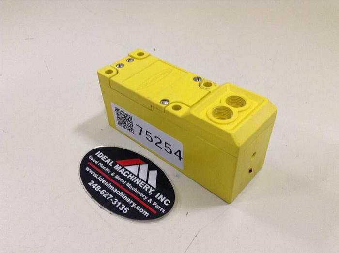 Used BANNER ENGINEERING Multi-Beam Scanner Block F1 #75254