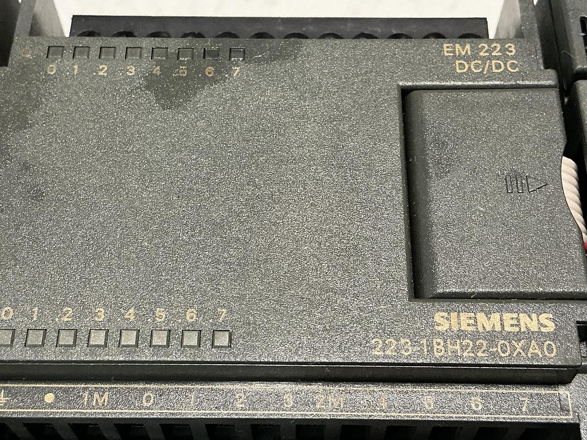 Used SIEMENS  6ES7 216-2AD23-0XB0