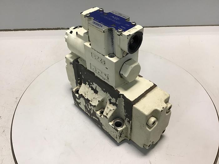 Used YUKEN Valve DSHG-04-2B2-D24-51 Used #145739