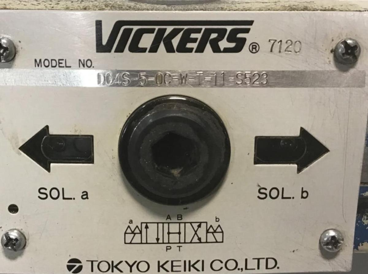 Used VICKERS Valve DG4S50CWT11S523 USED 